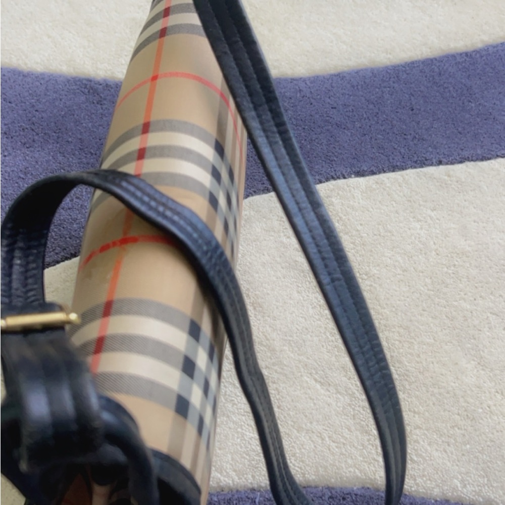 ❌❌SOLD❌❌Burberry messenger bag - Picture 6 of 7